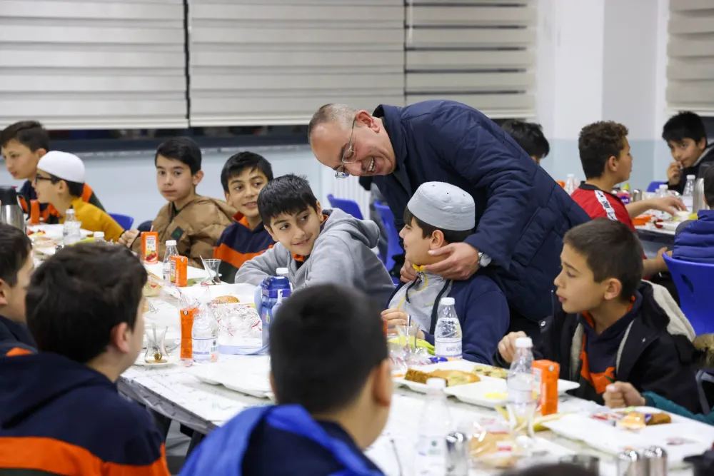 Başkan Kavuş Hafızlık Öğrencileriyle Sahur Yaptı!