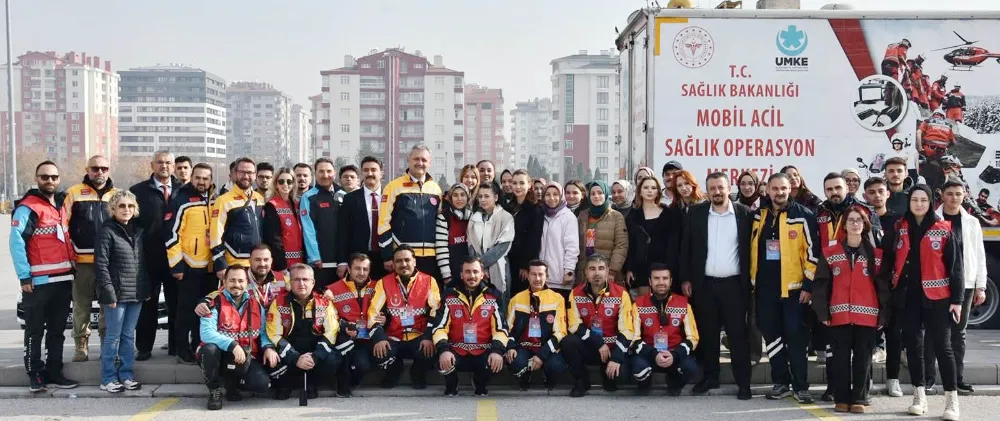 112 Acil Sağlık Ekipleri  Ambulans Rallisinde Kıyasıya Yarıştı