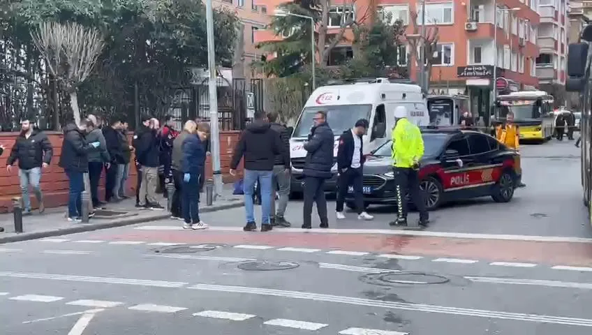 Otomobile Silahlı Saldırı! 1 Kişi Öldü...