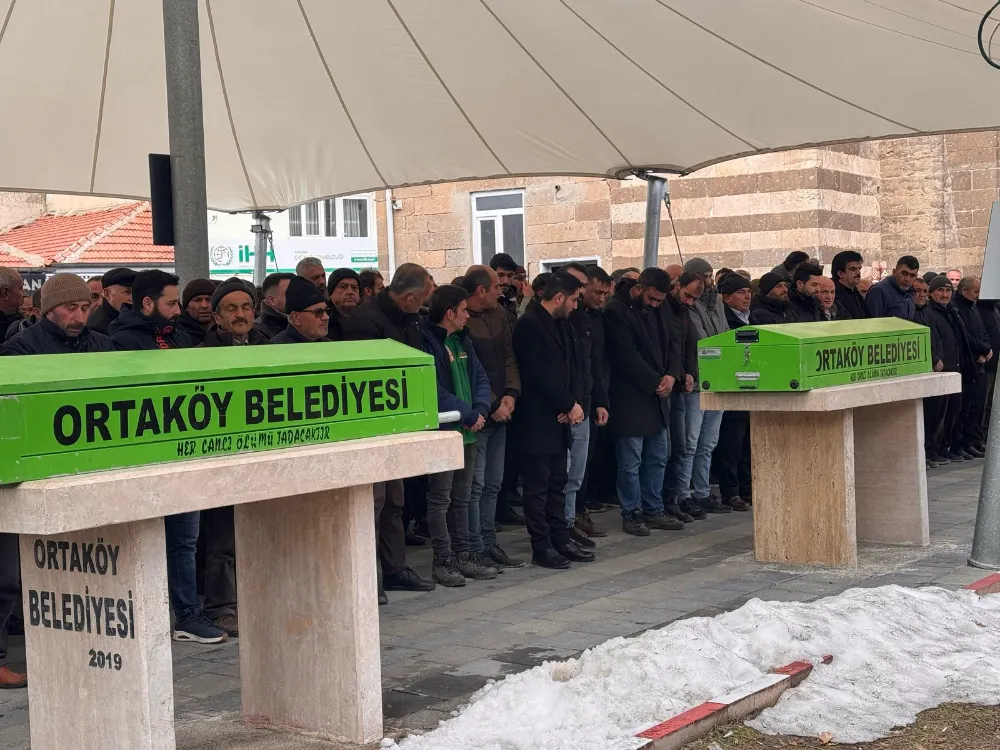 Ağabey ve Kardeş İki Saat Arayla Hayatlarını Kaybettiler!