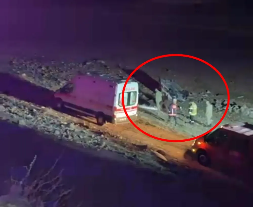 Otomobil Şarampole Uçtu, Araçtan Fırlayan 2 Kişi Hayatını Kaybetti!