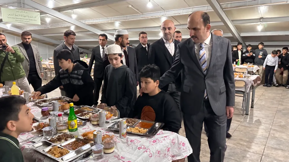 Başkan Altay Çumralı Vatandaşların Ramazan Coşkusuna Ortak Oldu!