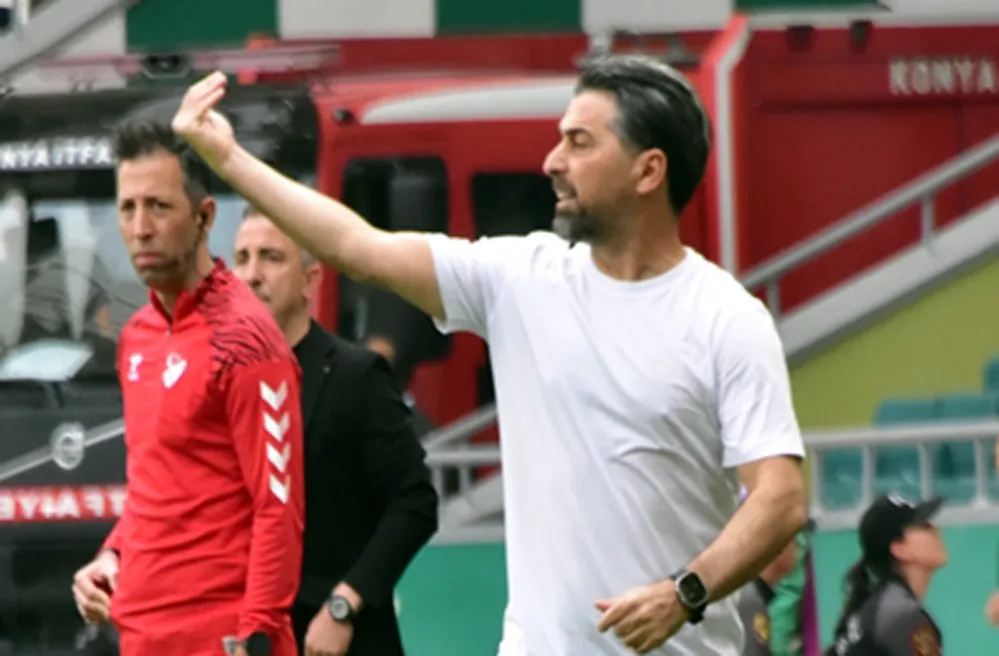 Teknik adamların maç sonu değerlendirmesi 