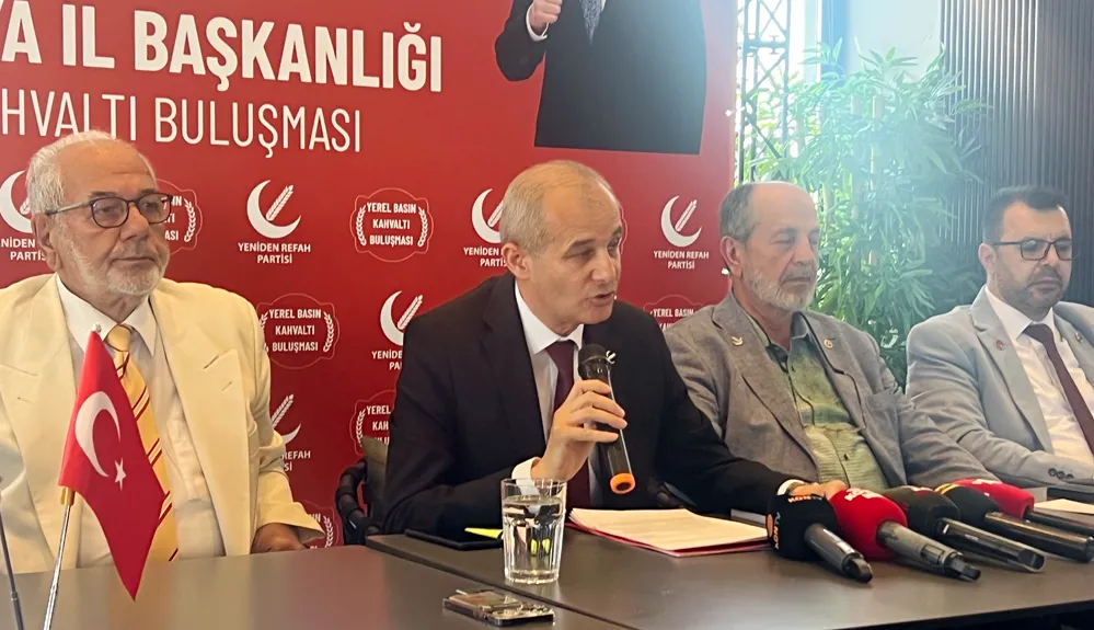 YRP Konya İl Başkanı Hasan Yel basın toplantısı düzenledi
