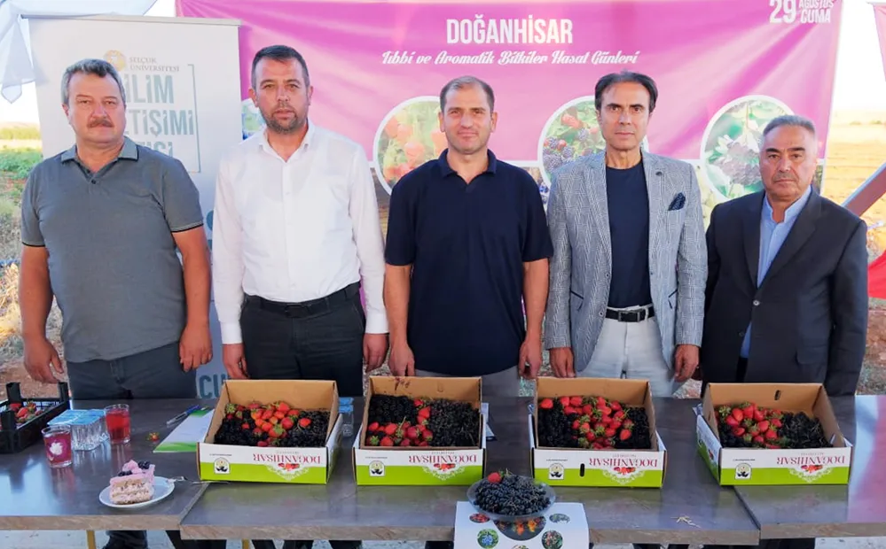 Az su tüketen bitkilerin ekonomi  ve sağlığa katkıları anlatıldı.